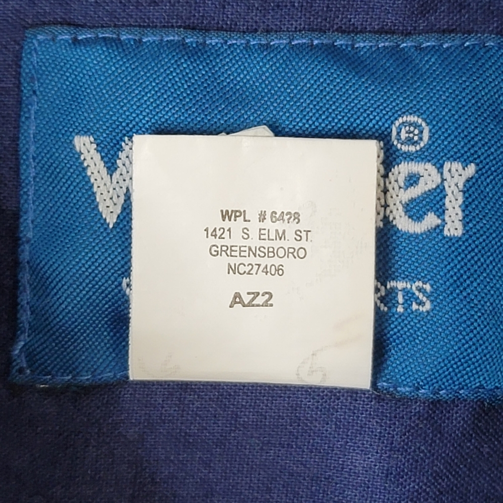 Wrangler Navy Blue Sleeveless Button-Down Shirt with Western Scene - Picture 7 of 9
